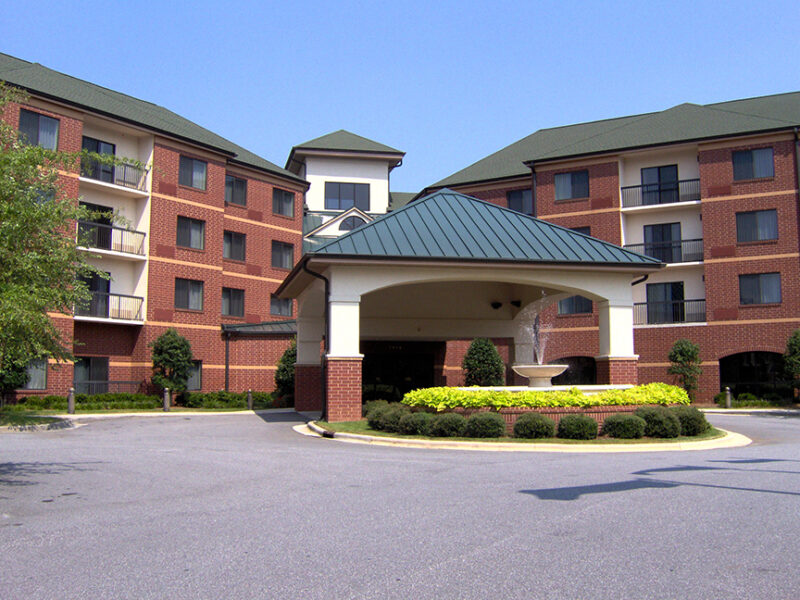 Courtyard by Marriott photo of front entrance of the hotel. 
